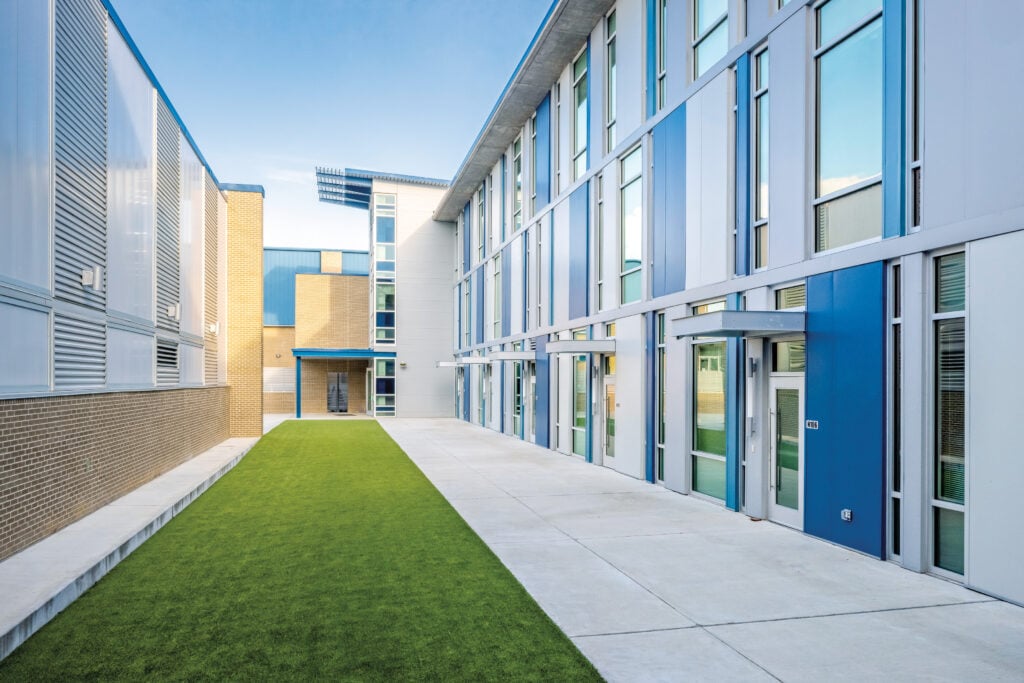 A higher education project with thermally efficient building materials